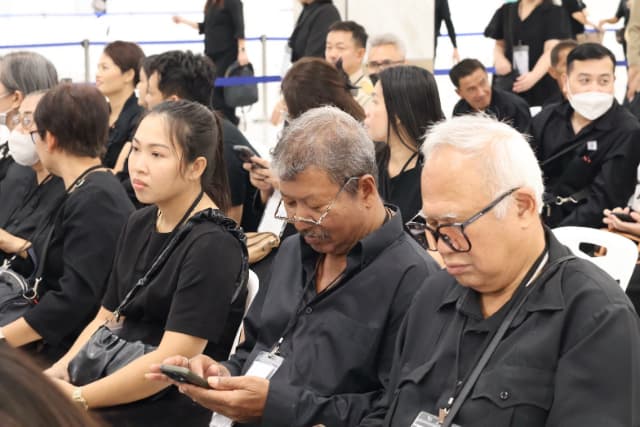เทศบาลเมืองบางรักน้อย รวมใจน้อมรำลึกในพระมหากรุณาธิคุณ ภาพที่ 1