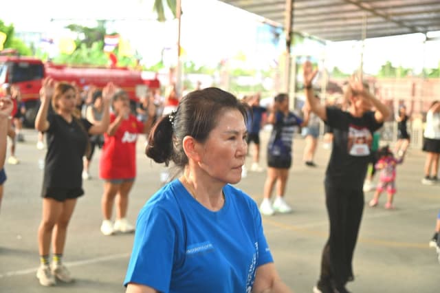 ภาพความประทับใจกิจกรรมเต้นแอโรบิค "เสืยเหงื่อกันหน่อยไหม?" ภายใต้โครงการส่งเสริมสุขภาพประชาชนด้วยการออกกำลังการเต้นแอโรบิค ในวันพุธ 26 สิงหาคม 2569 ภาพที่ 18