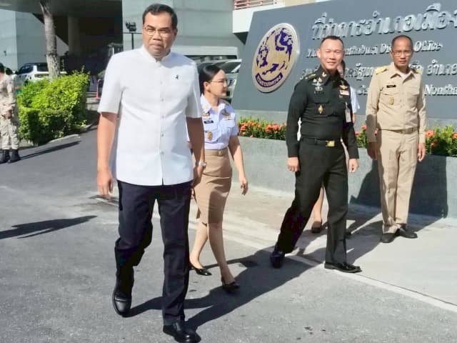 เข้าร่วมพิธีบวงสรวง-เบิกเนตร อัญเชิญองค์ครุฑประดิษฐาน ณ ที่ว่าการอำเภอเมืองนนทบุรีหลังใหม่ ภาพที่ 2