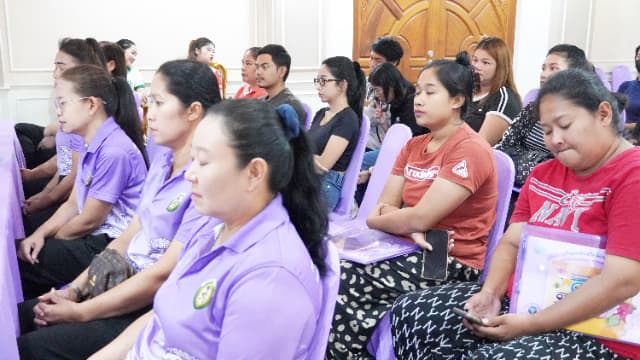 โครงการ"เริ่มต้นที่พ่อแม่ หยุดให้จอเลี้ยงลูก" ศูนย์พัฒนาเด็กเล็กป่าไม้อุทิศ๙ ภาพที่ 14