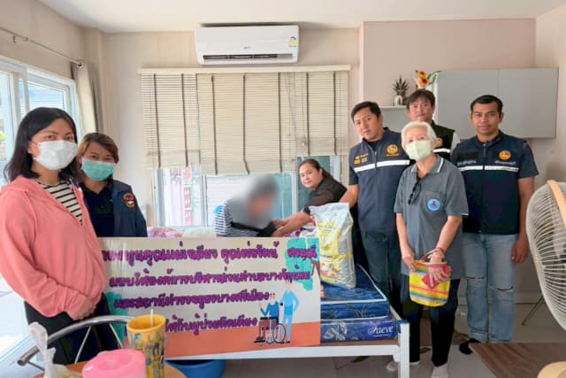 📢 ลงพื้นที่มอบวัสดุอุปกรณ์ที่จำเป็นสำหรับผู้ที่มีภาวะพึ่งพิงในตำบล📢 ภาพที่ 4