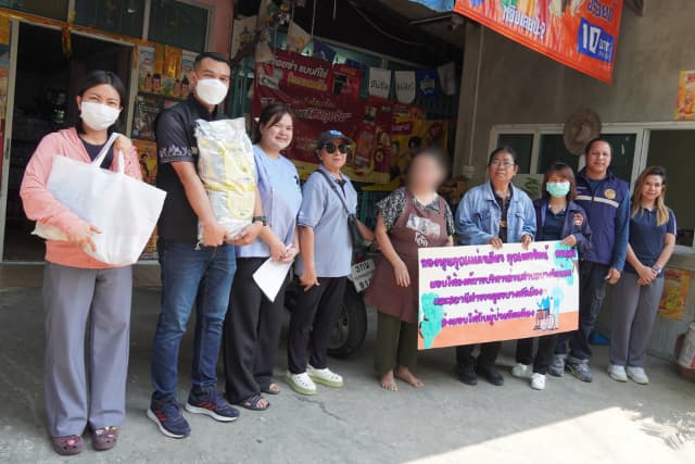 📢 ลงพื้นที่มอบวัสดุอุปกรณ์ที่จำเป็นสำหรับผู้ที่มีภาวะพึ่งพิงในตำบล📢 ภาพที่ 2