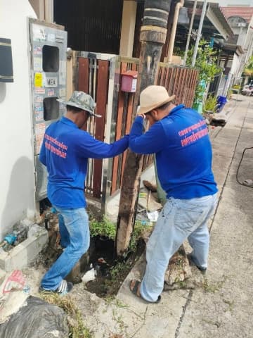 กองสาธารณสุขและสิ่งแวดล้อม ดำเนินการดูดลอกท่อระบายน้ำ หมู่บ้านนันทนาการ์เด้นท์ 2 ภาพที่ 9