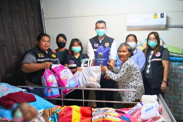 📢 ลงพื้นที่มอบวัสดุอุปกรณ์ที่จำเป็นสำหรับผู้ที่มีภาวะพึ่งพิงในตำบล📢 ภาพที่ 1