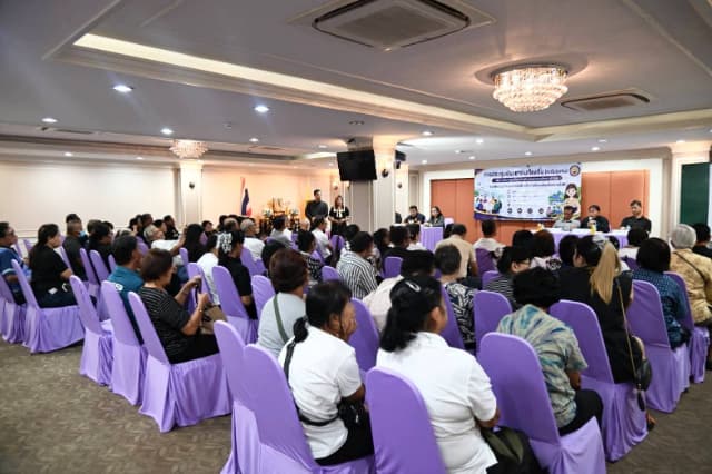 การประชุมประชาคมท้องถิ่น (ระดับชุมชน) เพื่อการจัดทำแผนพัฒนาท้องถิ่น ของเทศบาลเมืองบางรักน้อย ครั้งที่ 2/2569 หมู่ที่ 3 ภาพที่ 15