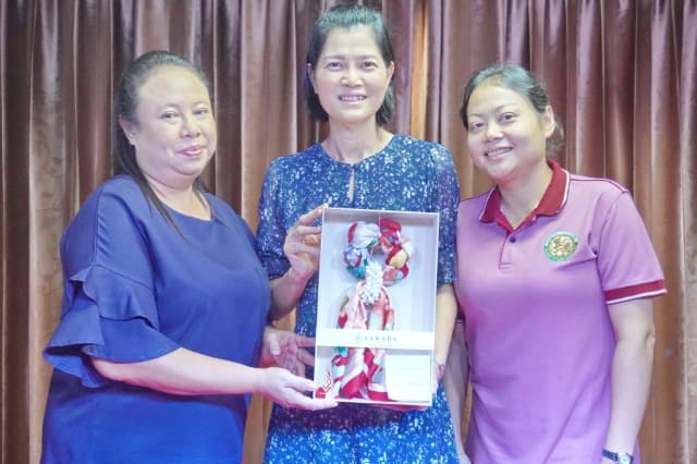 ร่วมแสดงความยินดี กับนางเปรมกมล โชตินอก รองปลัด อบต.บางรักน้อย ภาพที่ 6