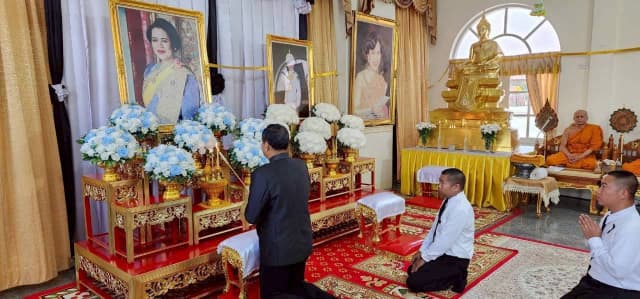 ร่วมพิธีสวดพระพุทธมนต์และเจริญจิตตภาวนาอุทิศถวายพระราชกุศลแด่ สมเด็จพระนางเจ้าสิริกิติ์ พระบรมราชินีนาถ พระบรมราชชนนีพันปีหลวง (ครั้งที่ 5) ภาพที่ 3