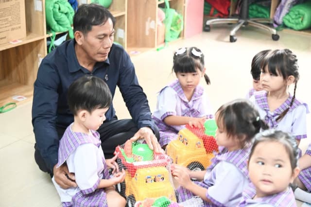 พิธีไหว้ครู ประจำปีการศึกษา 2569 ศูนย์พัฒนาเด็กเล็กในสังกัดเทศบาลเมืองบางรักน้อย ภาพที่ 11