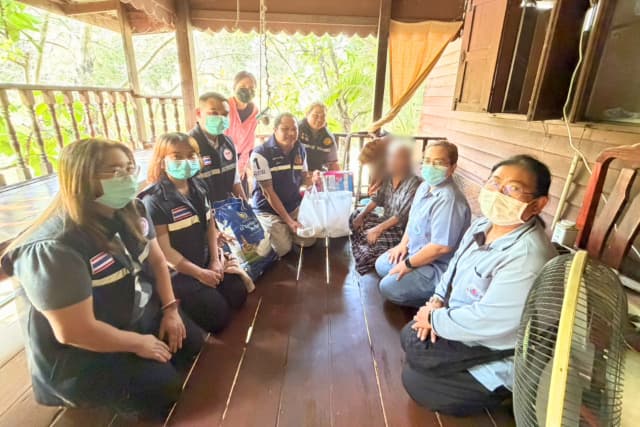 📢 ลงพื้นที่มอบวัสดุอุปกรณ์ที่จำเป็นสำหรับผู้ที่มีภาวะพึ่งพิงในตำบล📢 ภาพที่ 12