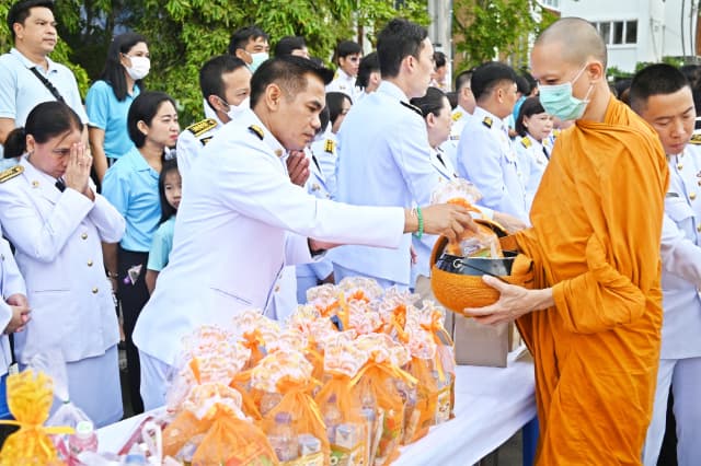 เข้าร่วมพิธีเจริญพระพุทธมนต์และทำบุญตักบาตรถวายพระราชกุศล เนื่องในโอกาสพระชนมพรรษาสมเด็จพระนางเจ้าสิริกิตติ์ พระบรมราชินีนาถ พระบรมราชชนนีพันปีหลวง วันแม่แห่งชาติ 12 สิงหาคม 2568 ภาพที่ 21