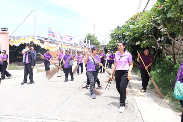 โครงการนนทบุรีน่าอยู่ เฉลิมพระเกียรติ สมเด็จพระนางเจ้าฯ พระบรมราชินี เนื่องในโอกาสวันเฉลิมพระชนมพรรษา 3 มิถุนายน 2568 Big Cleaning Day ภาพที่ 37