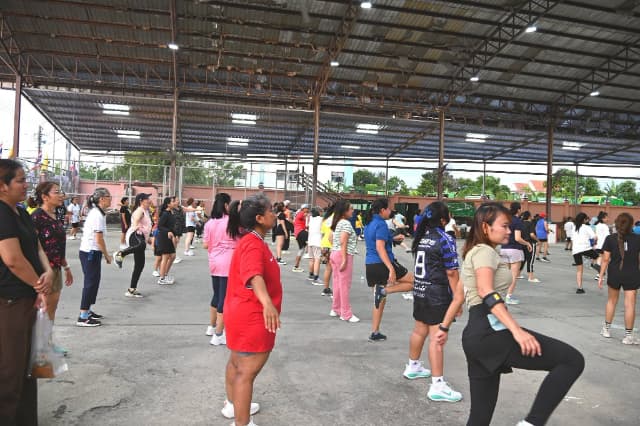 ภาพความประทับใจกิจกรรมเต้นแอโรบิค "เสืยเหงื่อกันหน่อยไหม?" ภายใต้โครงการส่งเสริมสุขภาพประชาชนด้วยการออกกำลังการเต้นแอโรบิค ในวันพุธ 26 สิงหาคม 2569 ภาพที่ 38