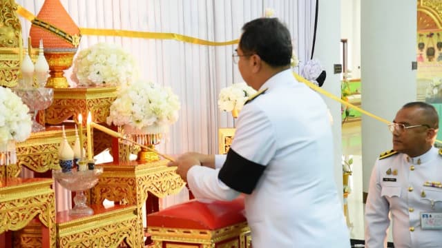 ร่วมพิธีบำเพ็ญกุศลปัณรสมวาร (15 วัน) เพื่ออุทิศถวายเป็นพระราชกุศล แด่สมเด็จพระเจ้าลูกเธอ เจ้าฟ้าพัชรกิติยาภา นเรนทิราเทพยวดี กรมหลวงราชสาริณีสิริพัชร มหาวัชรราชธิดา ภาพที่ 9