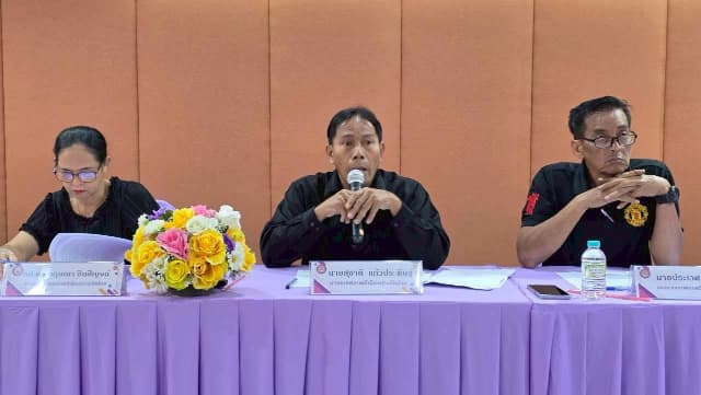 ร่วมทำบันทึกข้อตกลง การประชุมประชาคมการจัดทำแผนพัฒนาท้องถิ่นในเขตพื้นที่ตำบลบางรักน้อยพ.ศ.2571- 2575 ภาพที่ 2