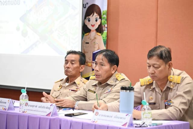 การประชุมประชาคมท้องถิ่น (ระดับชุมชน) เพื่อการจัดทำแผนพัฒนาท้องถิ่น ของเทศบาลเมืองบางรักน้อย ครั้งที่ 1/2569 หมู่ที่ 1,2,6 ภาพที่ 8