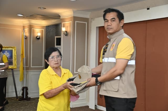 พิธีการรับ-มอบ ชุดปฏิบัติการ อปพร ภาพที่ 6