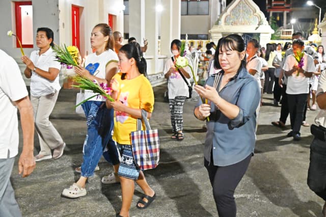 โครงการสืบสานประเพณีแห่เทียน และสวดมนต์ปฏิบัติธรรม เนื่องในวันเข้าพรรษาและวันอาสาฬหบูชา ประจำปี 2568 ภาพที่ 12