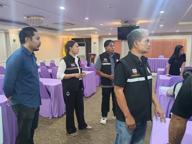 กระทรวงการพัฒนาสังคมและความมั่งคงของมนุษย์ (พม.)ลงพื้นที่สอบข้อเท็จจริง และให้ความช่วยเหลือผู้ประสบปัญหาทางสังคมในตำบลบางรักน้อย ภาพที่ 11