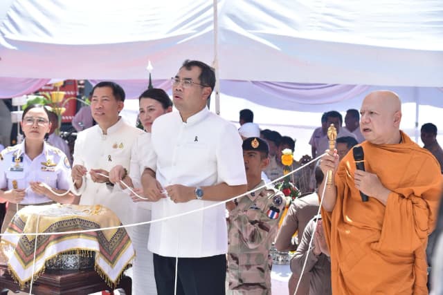 เข้าร่วมพิธีบวงสรวง-เบิกเนตร อัญเชิญองค์ครุฑประดิษฐาน ณ ที่ว่าการอำเภอเมืองนนทบุรีหลังใหม่ ภาพที่ 3