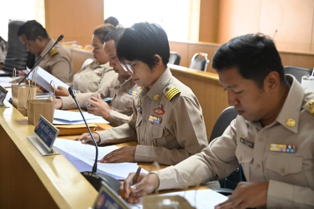 การประชุมสภาองค์การบริหารส่วนตำบลบางรักน้อย สมัยสามัญ สมัยที่ 3 ครั้งที่ 3 ประจำปี พ.ศ.2567 ภาพที่ 5