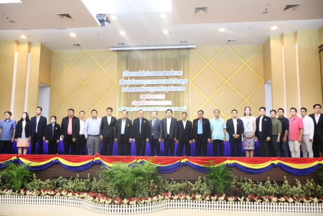 พิธีลงนามบันทึกข้อตกลงความร่วมมือ และพิธีมอบป้ายสัญลักษณ์รับรองมาตรฐาน SAN (สะอาด ปลอดภัย ได้มาตรฐาน) ภาพที่ 6