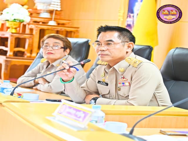 ประชุมสภาองค์การบริหารส่วนตำบลบางรักน้อย สมัยสามัญ สมัยที่ 3 ครั้งที่ 3/2568 ภาพที่ 3