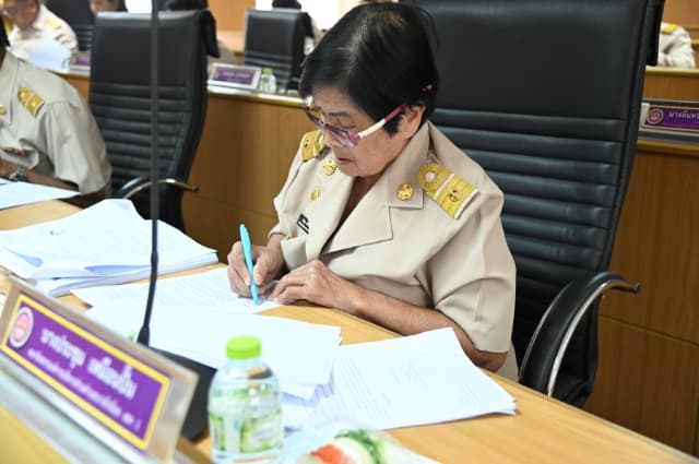 การประชุมสภาองค์การบริหารส่วนตำบลบางรักน้อย สมัยวิสามัญ สมัยที่ 2 ประจำปี พ.ศ.2567 ภาพที่ 5