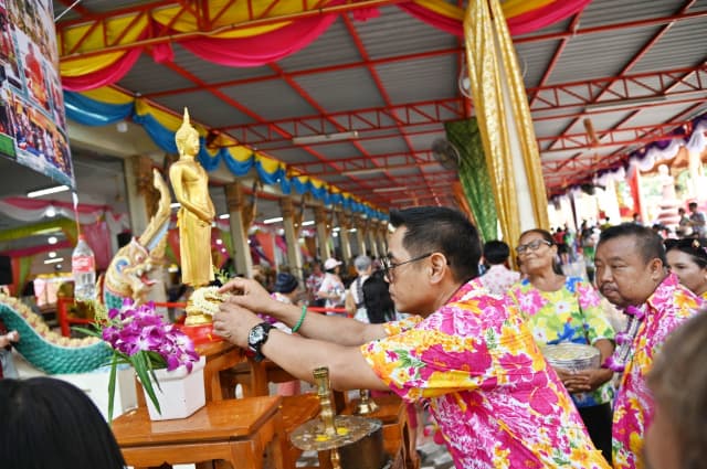 โครงการจัดงานสืบสานประเพณีสงกรานต์ วันครอบครัว และวันผู้สูงอายุ ประจำปี 2568 ภาพที่ 17