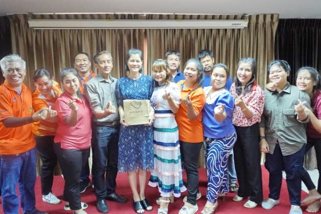 ร่วมแสดงความยินดี กับนางเปรมกมล โชตินอก รองปลัด อบต.บางรักน้อย ภาพที่ 2