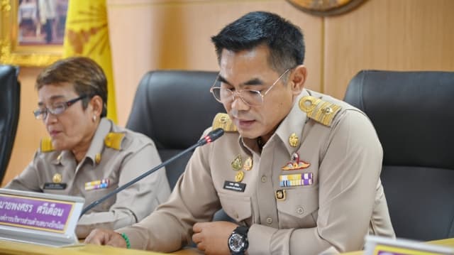ประชุมสภาองค์การบริหารส่วนตำบลบางรักน้อย สมัยสามัญ สมัยที่ 2 ครั้งที่ 2/2567 ภาพที่ 9
