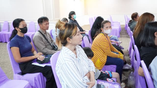 โครงการ"เริ่มต้นที่พ่อแม่ หยุดให้จอเลี้ยงลูก" ศูนย์พัฒนาเด็กเล็กป่าไม้อุทิศ๙ ภาพที่ 3