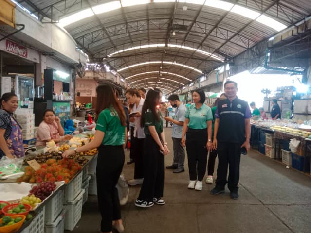 ตรวจตลาดร่วมกับสาธารณสุขอำเภอสาธารณสุขจังหวัด ภาพที่ 2