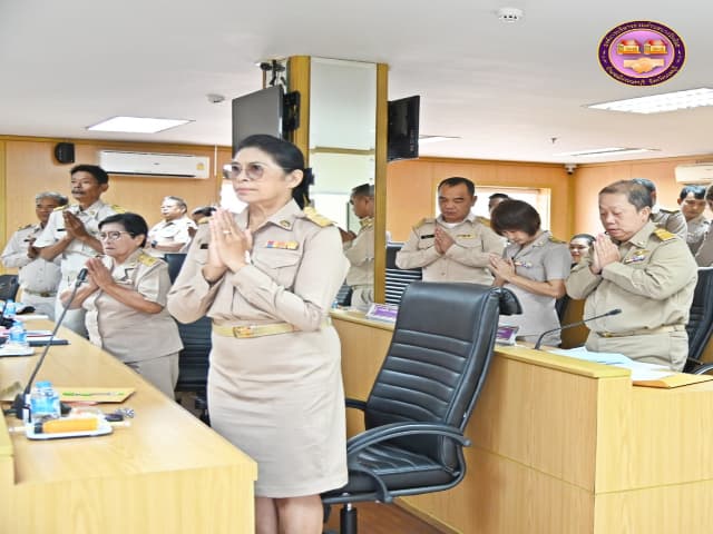 การประชุมสภาองค์การบริหารส่วนตำบลบางรักน้อย สมัยสามัญ สมัยที่ 3 ครั้งที่ 1/2568 ภาพที่ 19