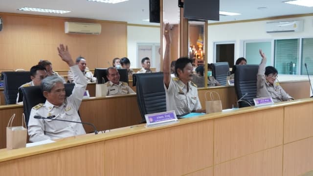 การประชุมสภาองค์การบริหารส่วนตำบลบางรักน้อย สมัยสามัญ สมัยที่ 3 ครั้งที่ 3 ประจำปี พ.ศ.2567 ภาพที่ 16