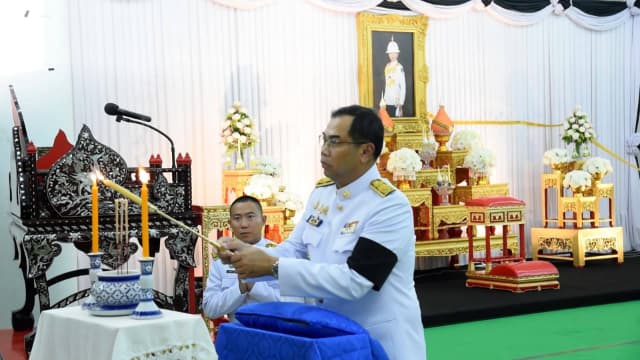 ร่วมพิธีบำเพ็ญกุศลปัณรสมวาร (15 วัน) เพื่ออุทิศถวายเป็นพระราชกุศล แด่สมเด็จพระเจ้าลูกเธอ เจ้าฟ้าพัชรกิติยาภา นเรนทิราเทพยวดี กรมหลวงราชสาริณีสิริพัชร มหาวัชรราชธิดา ภาพที่ 6