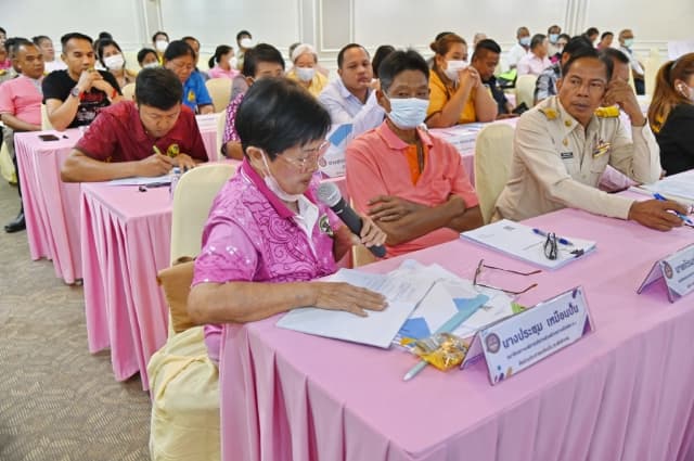 ประชุมคณะกรรมการพัฒนาท้องถิ่นองค์การบริหารส่วนตำบลบางรักน้อย และสัดส่วนประชาคมท้องถิ่น (ระดับตำบล) ภาพที่ 2