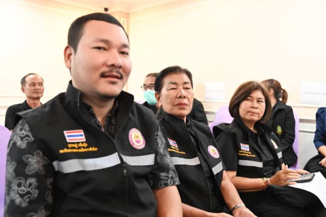 การประชุมประชาคมท้องถิ่น (ระดับชุมชน) เพื่อการจัดทำแผนพัฒนาท้องถิ่น ของเทศบาลเมืองบางรักน้อย ครั้งที่ 3/2569 หมู่ที่ 4,5 ภาพที่ 29