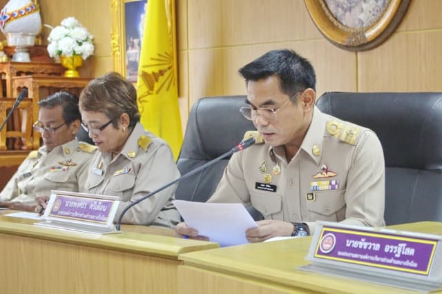 การประชุมสภาองค์การบริหารส่วนตำบลบางรักน้อย สมัยวิสามัญ สมัยที่ 1 ครั้งที่ 1 ประจำปี พ.ศ.2567 ภาพที่ 10