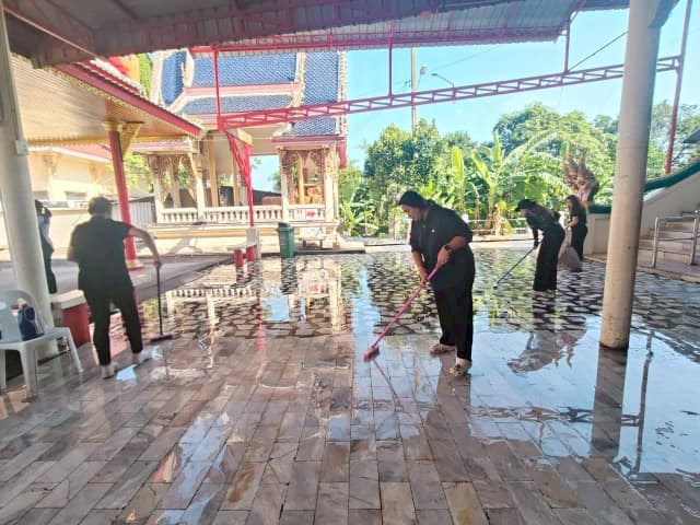 กิจกรรมบำเพ็ญประโยชน์ทำความสะอาด (Big Cleaning Day ) วัดบางรักน้อย ภาพที่ 5