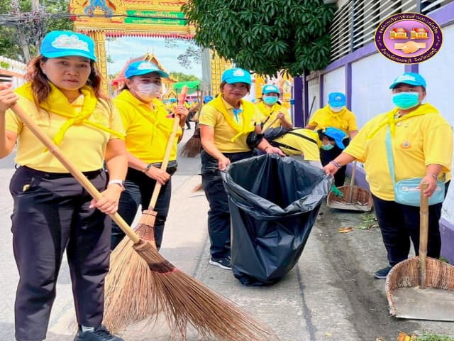 โครงการนนทบุรีน่าอยู่ เฉลิมพระเกียรติ สมเด็จพระนางเจ้าฯ พระบรมราชินี เนื่องในโอกาสวันเฉลิมพระชนมพรรษา 3 มิถุนายน 2568 Big Cleaning Day ณ วัดบางศรีเมือง จังหวัดนนทบุรี ภาพที่ 7