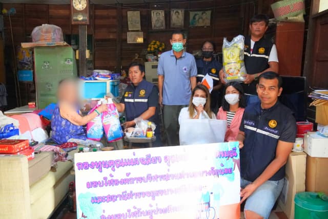 📢 ลงพื้นที่มอบวัสดุอุปกรณ์ที่จำเป็นสำหรับผู้ที่มีภาวะพึ่งพิงในตำบล📢 ภาพที่ 16
