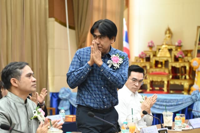 "เปลี่ยนการร้องเรียนให้เป็นเรื่องง่าย เพื่อการแก้ไขปัญหาที่ตรงจุดและไวทันใจพี่น้องประชาชน" 🤝📝 ภาพที่ 10