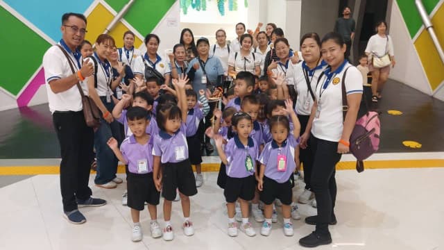 กิจกรรมทัศนศึกษาเพื่อพัฒนาคุณภาพผู้เรียน ภายใต้โครงการเงินอุดหนุนสำหรับสนับสนุนค่าใช้จ่ายในการจัดการศึกษาสำหรับศูนย์พัฒนาเด็กเล็ก (ศพด.) ภาพที่ 7