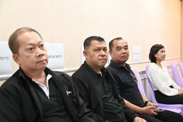 การประชุมประชาคมท้องถิ่น (ระดับชุมชน) เพื่อการจัดทำแผนพัฒนาท้องถิ่น ของเทศบาลเมืองบางรักน้อย ครั้งที่ 2/2569 หมู่ที่ 3 ภาพที่ 3