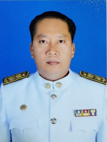 นายรัชพล พัดโสภา