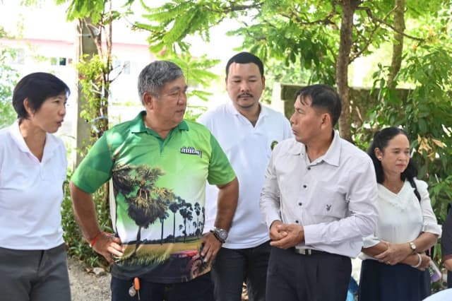 ลงพื้นที่ให้การช่วยเหลือครัวเรือนเปราะบางในเขตพื้นที่เทศบาลเมืองบางรักน้อย ภาพที่ 1