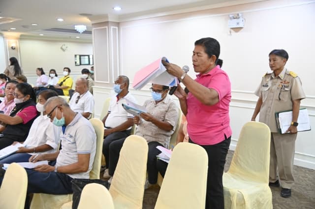 ประชุมคณะกรรมการพัฒนาท้องถิ่นองค์การบริหารส่วนตำบลบางรักน้อย และสัดส่วนประชาคมท้องถิ่น (ระดับตำบล) ภาพที่ 5