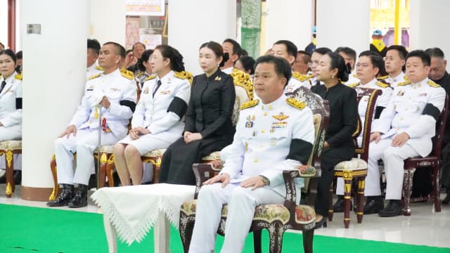 พิธีถวายน้ำสรงพระศพเบื้องหน้าพระฉายาลักษณ์ สมเด็จพระนางเจ้าสิริกิติ์ พระบรมราชินีนาถ พระบรมราชชนนีพันปีหลวง ภาพที่ 3