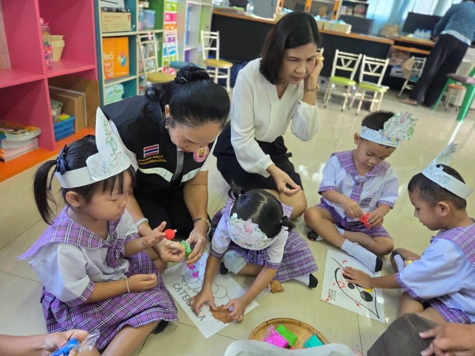กองทุนพัฒนาเด็กชนบทในพระราชูปถัมภ์ฯ จังหวัดนนทบุรี ลงพื้นที่ตรวจเยี่ยมเด็กเล็ก ณ ศูนย์พัฒนาเด็กเล็กวัดบางรักน้อย ภาพที่ 15