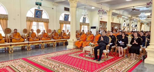 ร่วมพิธีสวดพระพุทธมนต์และเจริญจิตตภาวนาอุทิศถวายพระราชกุศลแด่ สมเด็จพระนางเจ้าสิริกิติ์ พระบรมราชินีนาถ พระบรมราชชนนีพันปีหลวง (ครั้งที่ 5) ภาพที่ 5
